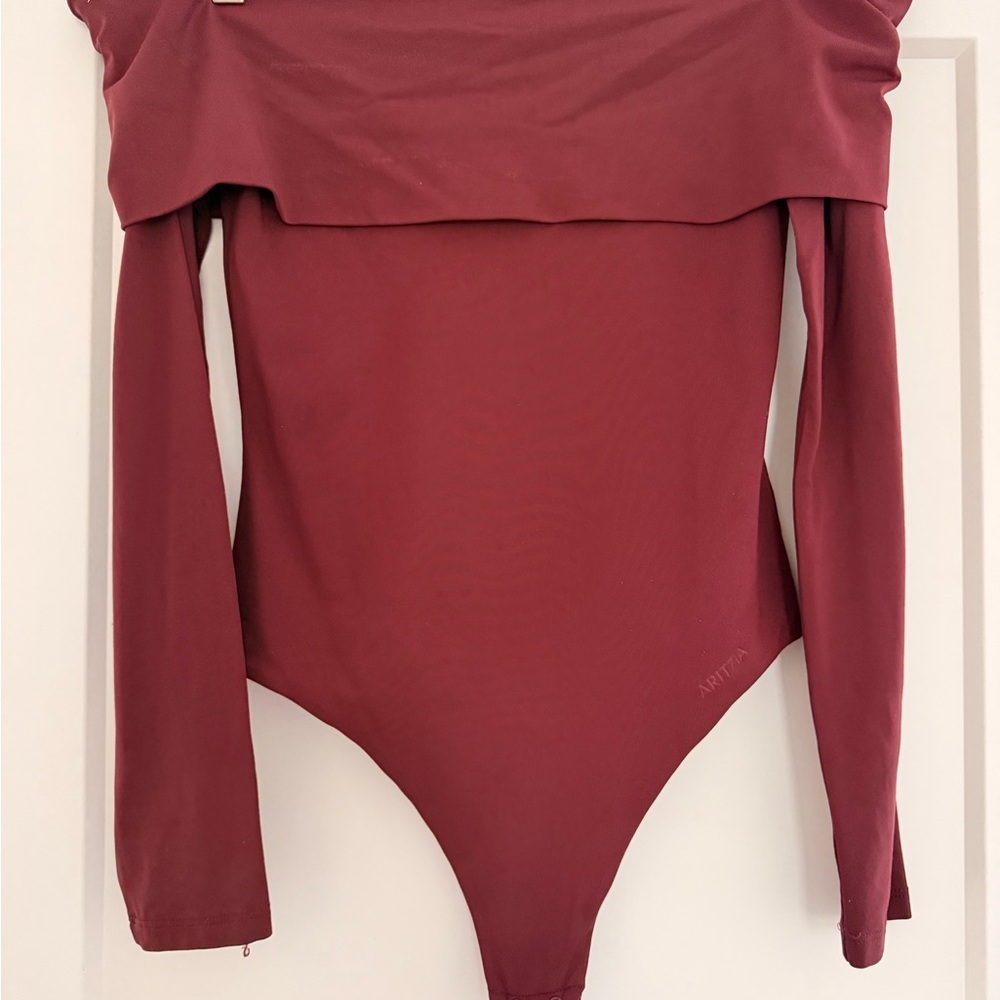 Aritzia Contour Deco Bodysuit, Burgundy, Size S